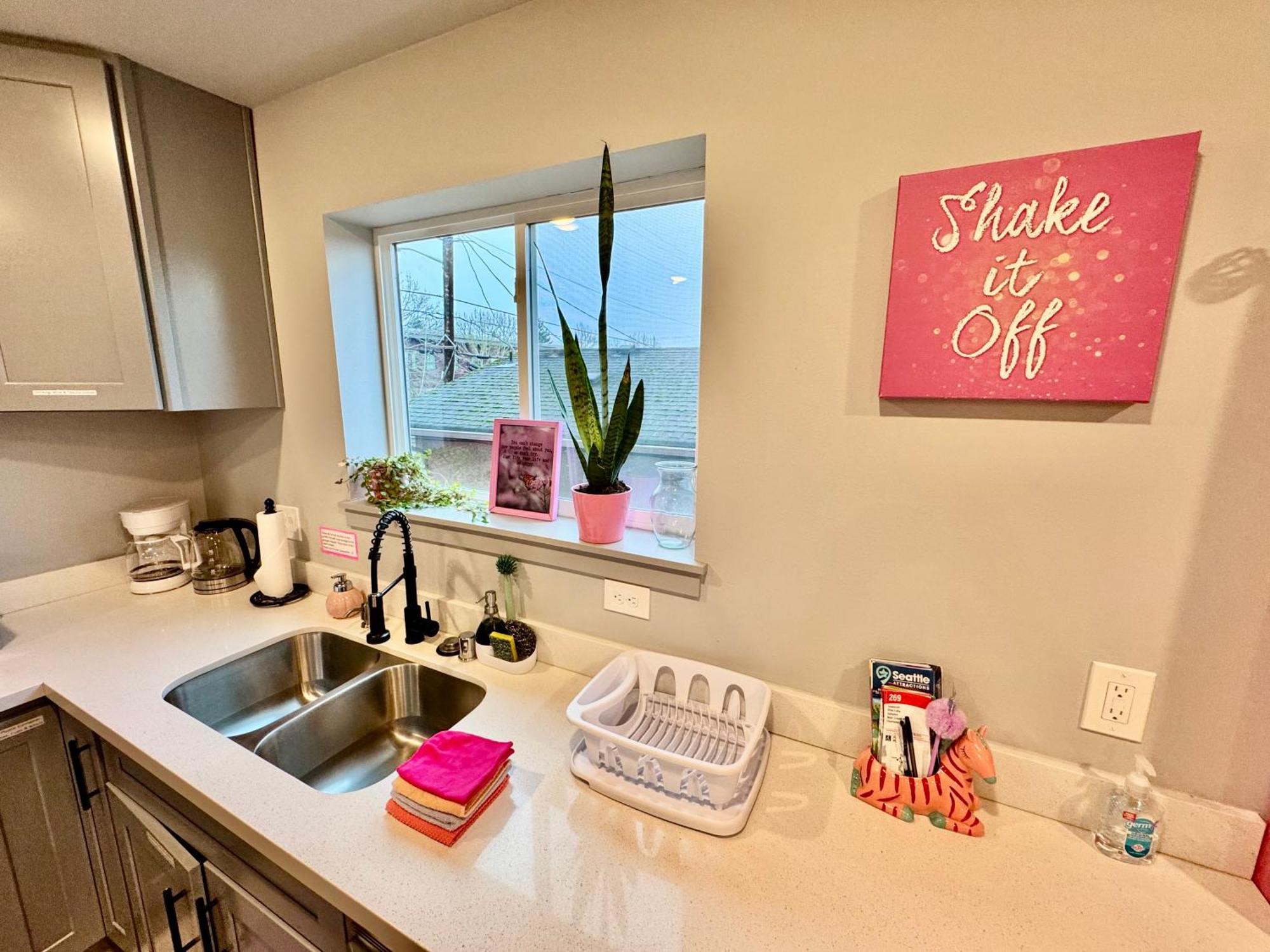 1 Bd Apt With 2 Extra Sofa Beds 13 Mins To Seatac Airport Сіетл Екстер'єр фото