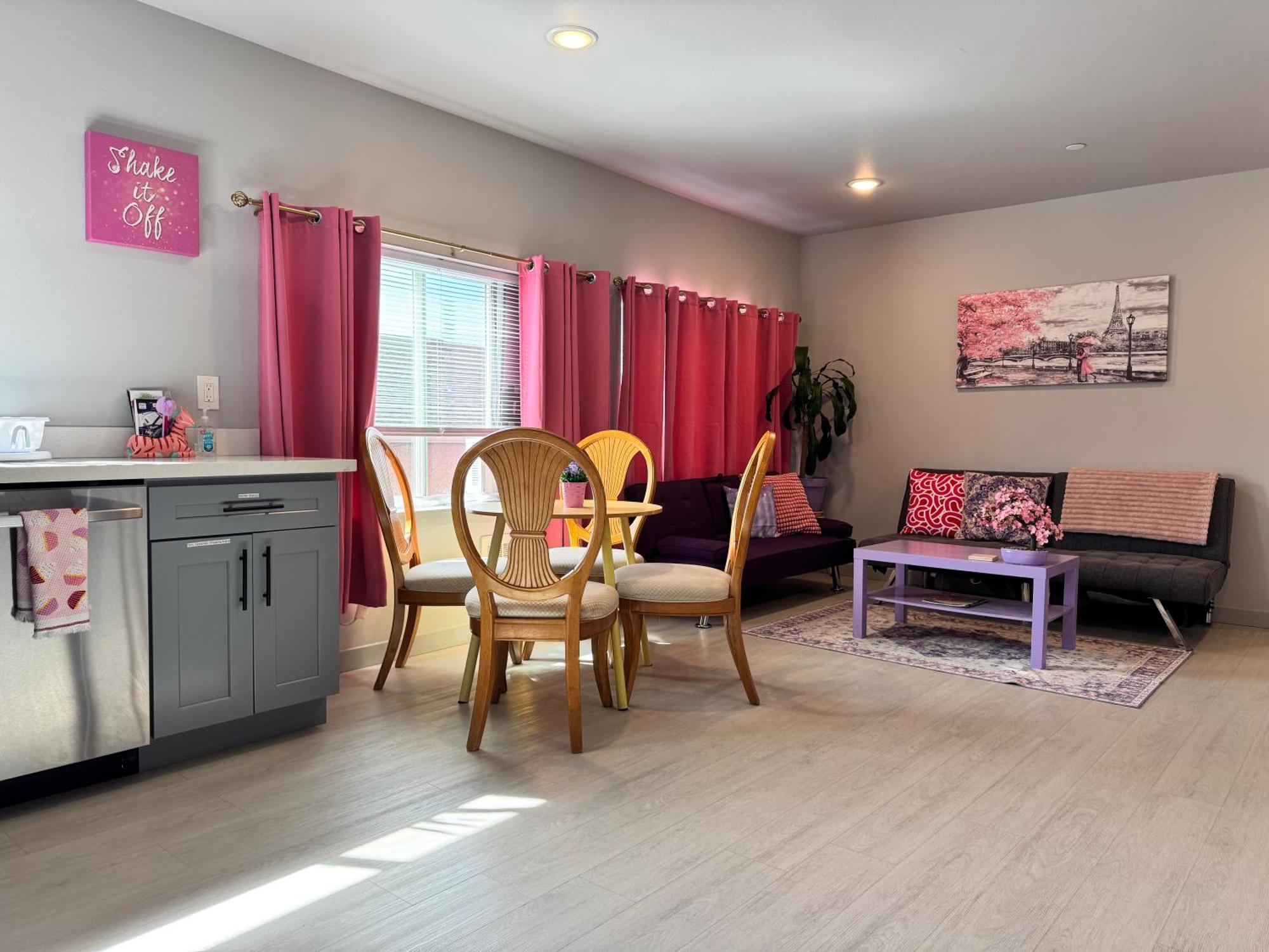 1 Bd Apt With 2 Extra Sofa Beds 13 Mins To Seatac Airport Сіетл Екстер'єр фото